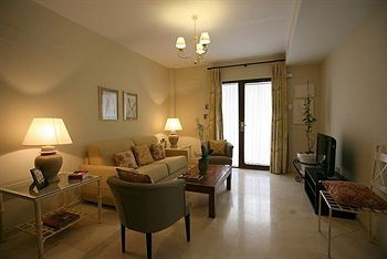Conde de TorrejÃ³n 10- Apartments