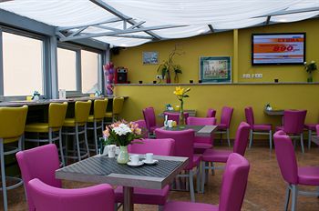 3 Mosta Hotel
