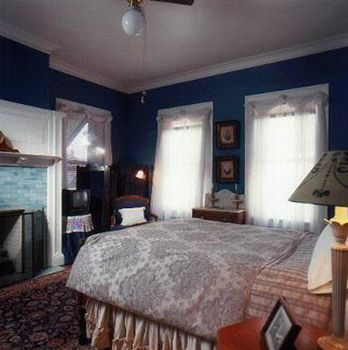 Stone Soup Inn