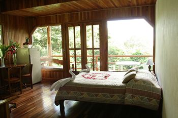 Cala Lodge