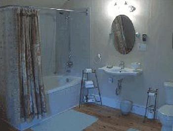 Bluenose Lodge
