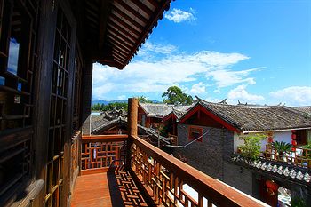 Blossom Hill Inn Lijiang
