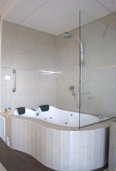 Royal T Suites