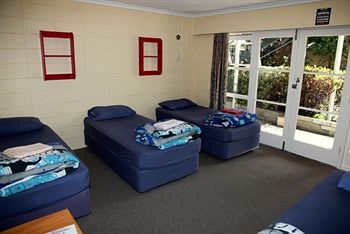 Te Anau Lakefront Backpackers