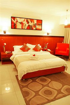 Orchard Cebu Hotel & Suites