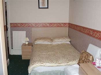 West Vale Hotel