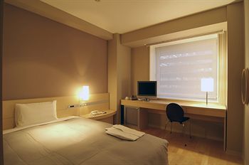 Library Hotel Higashi Nibancho
