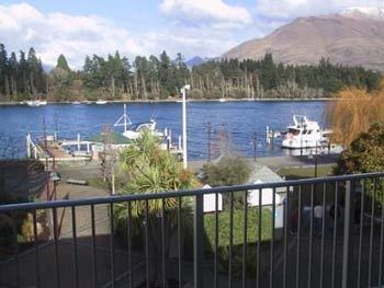 YHA Queenstown Central - Backpacker
