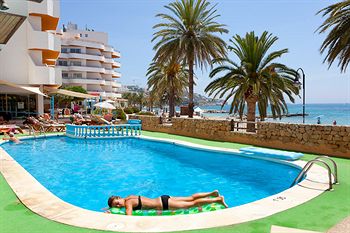 Apartamentos Mar y Playa