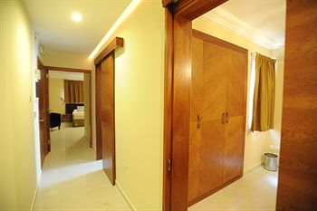 Onyx Apartments