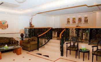 White House Suites