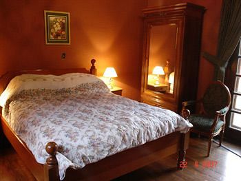 Casa Carmel Bed and Breakfast