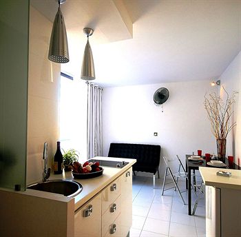 Castille Suites