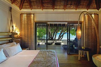 Constance Moofushi Resort Maldives All Inclusive