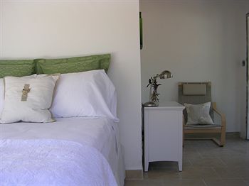 Cruz Bay Boutique Hotel