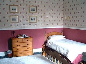 Cedar Villa Guest House - B&B