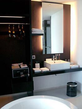 Hotel TS Suites Surabaya