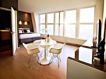 Ams Suites