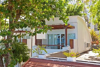 Le Beach Club Hotel