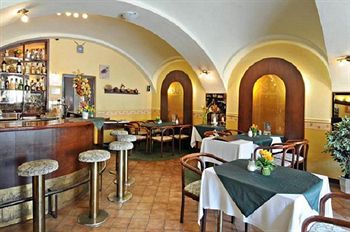 Barbakan Hotel