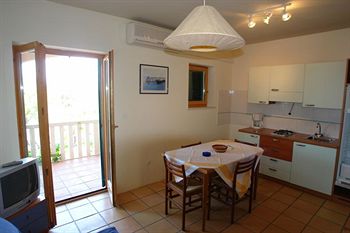 Apartments Santic