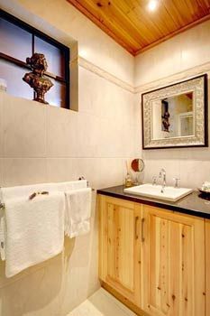 Stonewell Cottages & Vineyards