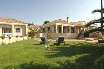 Amber Rose Country Estate