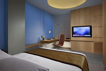 Oasia Hotel