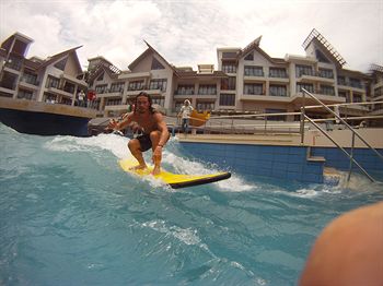 Crown Regency Resort & Convention Center