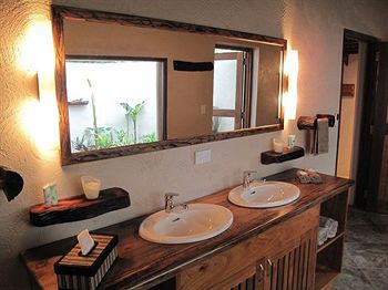 Lope Lope Adventure Lodge
