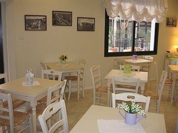 Tres Jolie B&B Hotel