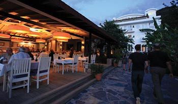 Yacht Classic Hotel - Boutique Class