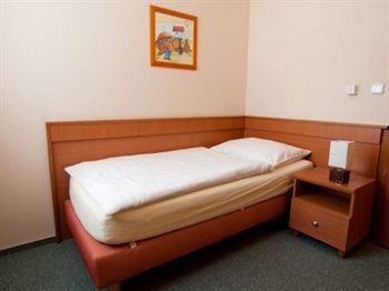 Sporthotel KurzovnÃ­