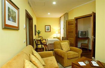Hotel CamÃµes