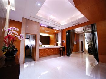 Capital Hotel Nanjing Branch - formerly Dong Hwa Hotel