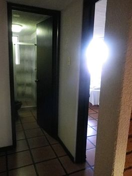 Hotel Suites Lena Real
