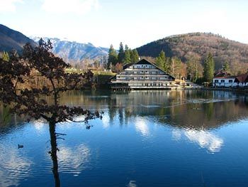 Hotel Bor