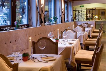 Moser's Hotel