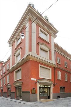 Hotel Button (MeublÃ¨)