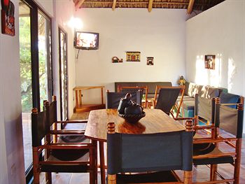 Hotel Las Hojas Resort &amp; Beach Club