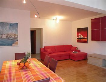 Villa Rosa