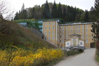 ZdraviliÅ¡ki Dvor