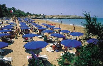 Villaggio Turistico Defensola