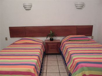 Hotel Revolucion