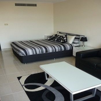 Uhub Hotel
