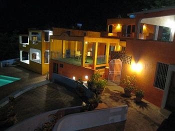 El Jardin Hotel & Restaurant