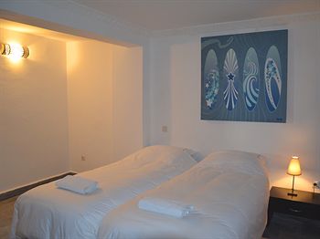 Tweets Hotel