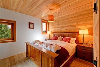 Mountain Exposure Chalet Esprit - Self Catered Apartment