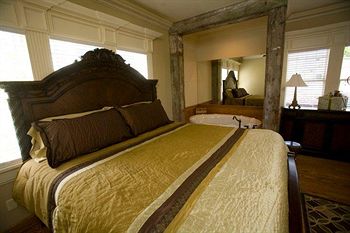 The Branson House
