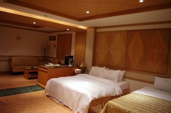 The Hotel Silkroad